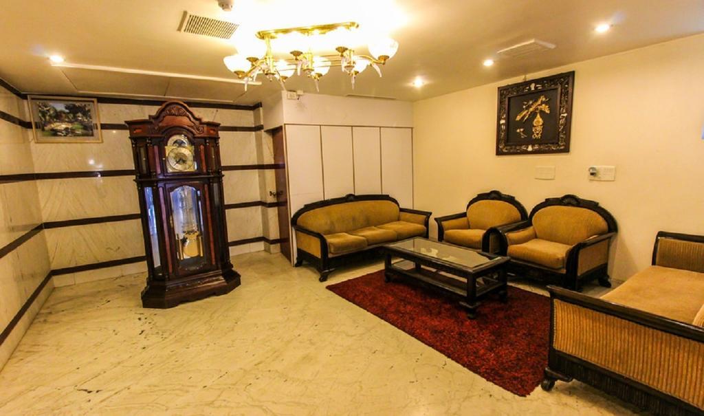 העיר בנגלור Hotel Pigeon International מראה חיצוני תמונה