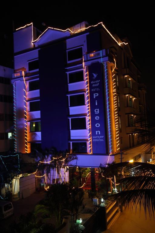 העיר בנגלור Hotel Pigeon International מראה חיצוני תמונה