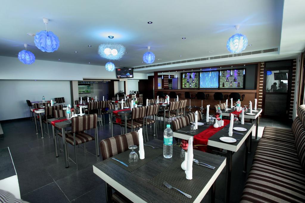 העיר בנגלור Hotel Pigeon International מראה חיצוני תמונה