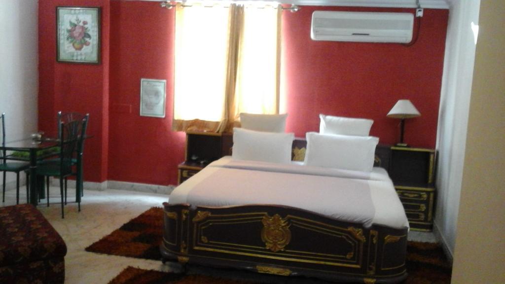 העיר בנגלור Hotel Pigeon International מראה חיצוני תמונה