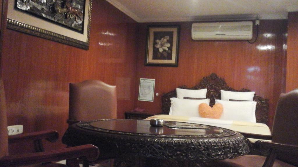העיר בנגלור Hotel Pigeon International מראה חיצוני תמונה