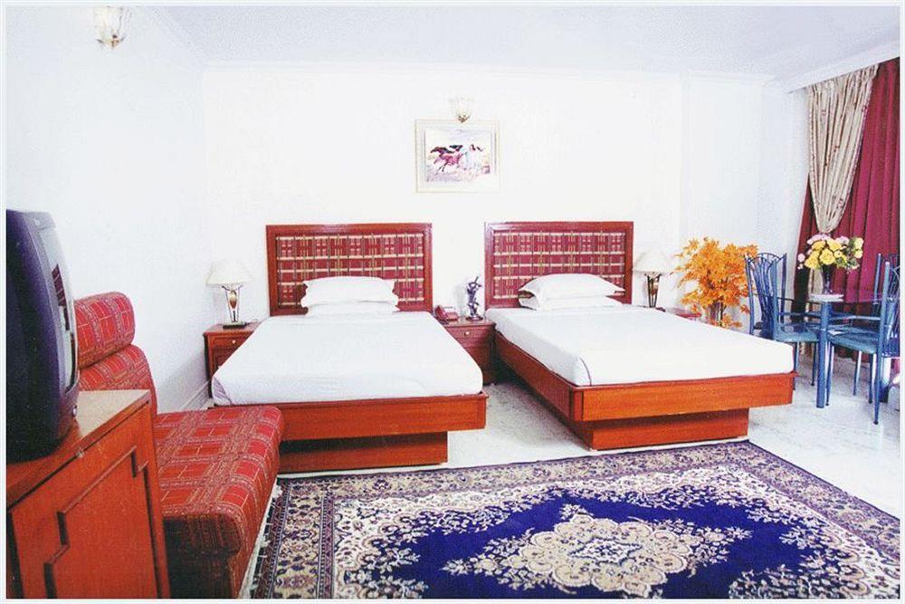 העיר בנגלור Hotel Pigeon International מראה חיצוני תמונה